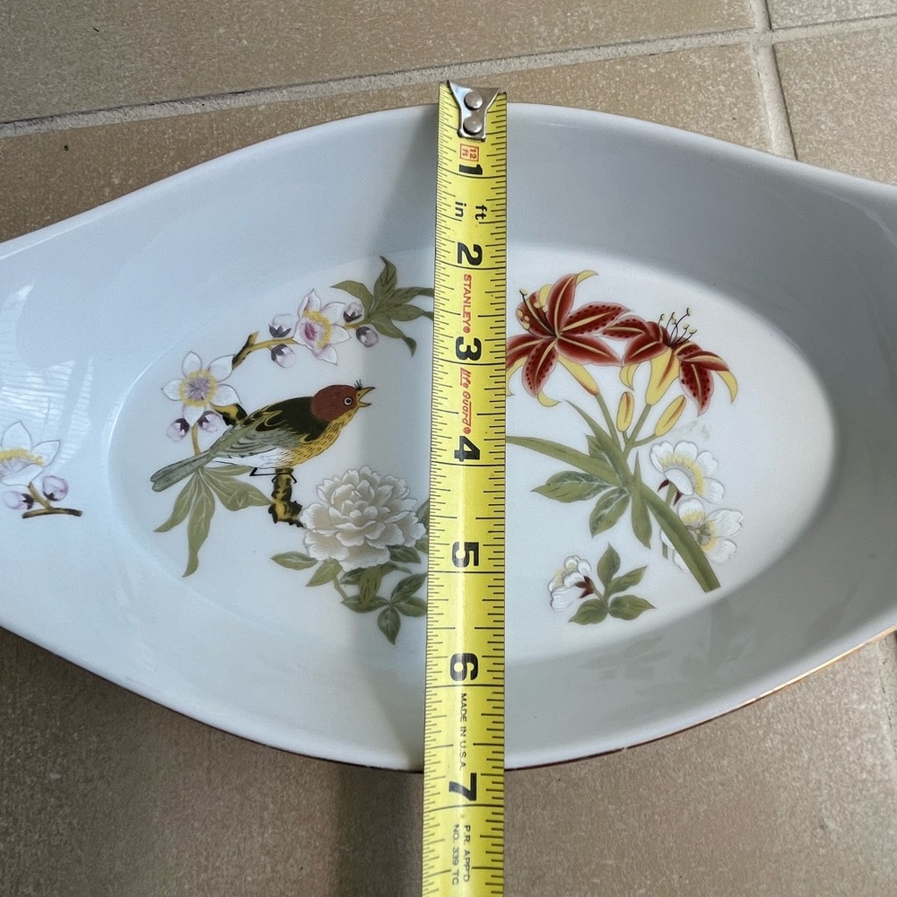 Vintage Chinese garden floral bird ceramic oven to table oval casserole dish. - Picture 6 of 6
